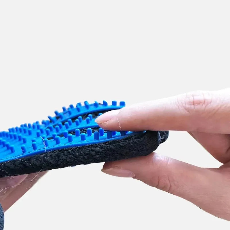Gant de toilettage anti-mue pour chien et chat